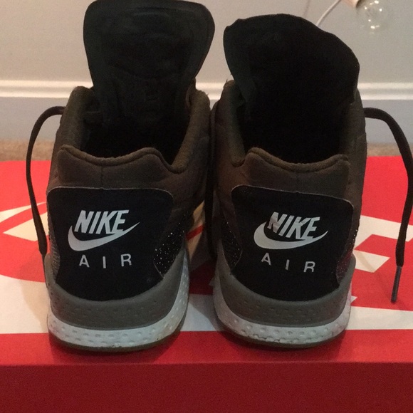 Nike Air Max Green Colorway with Green Laces. - Picture 3 of 7